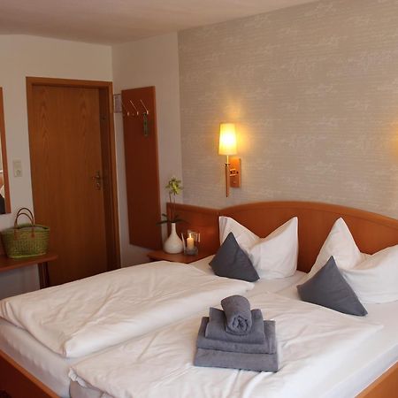 Ferien- Und Wellnesshotel Waldfrieden Hitzacker Bagian luar foto