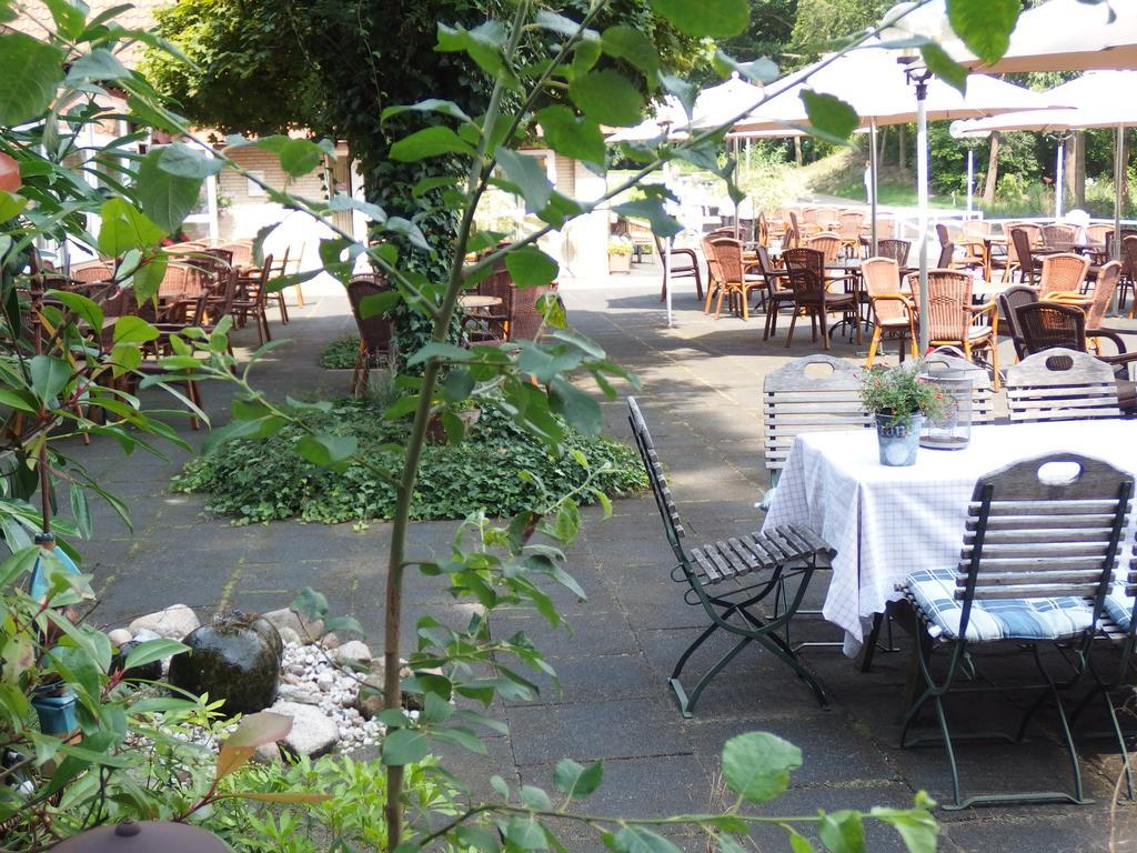 Ferien- Und Wellnesshotel Waldfrieden Hitzacker Bagian luar foto