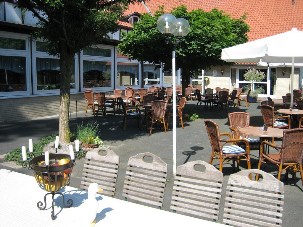 Ferien- Und Wellnesshotel Waldfrieden Hitzacker Bagian luar foto