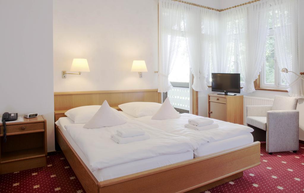 Ferien- Und Wellnesshotel Waldfrieden Hitzacker Ruang foto