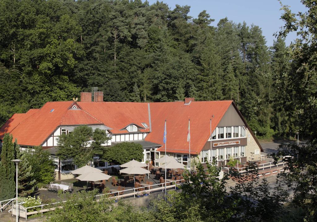 Ferien- Und Wellnesshotel Waldfrieden Hitzacker Bagian luar foto